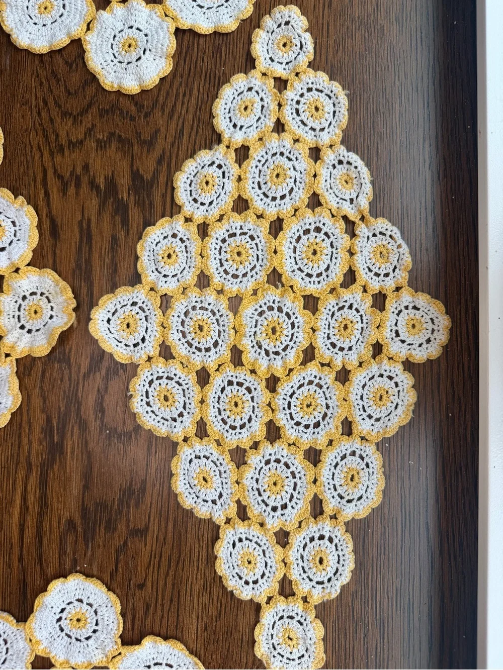 Vintage Yellow and White Flower Doilies (Set of 4)